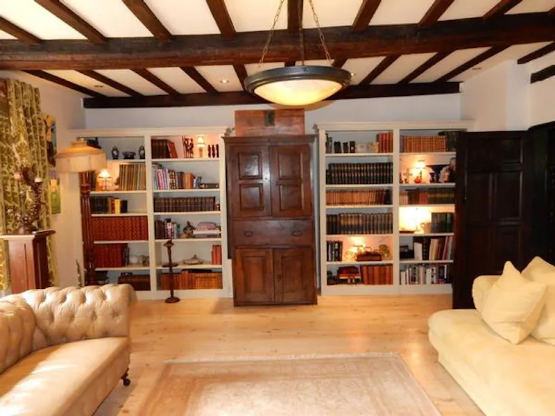 Tudor Cheshire country home, M291 (photo 4)