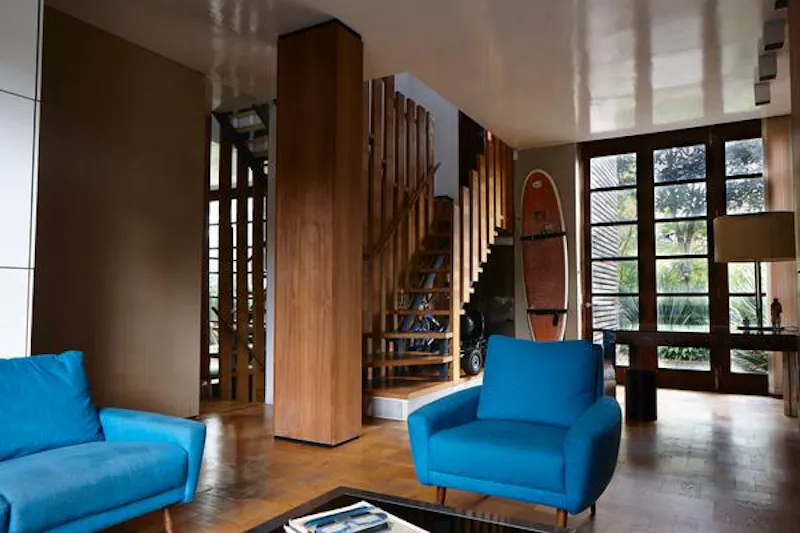 Open plan at Cool, retro Bow house, B1659 (photo 5)