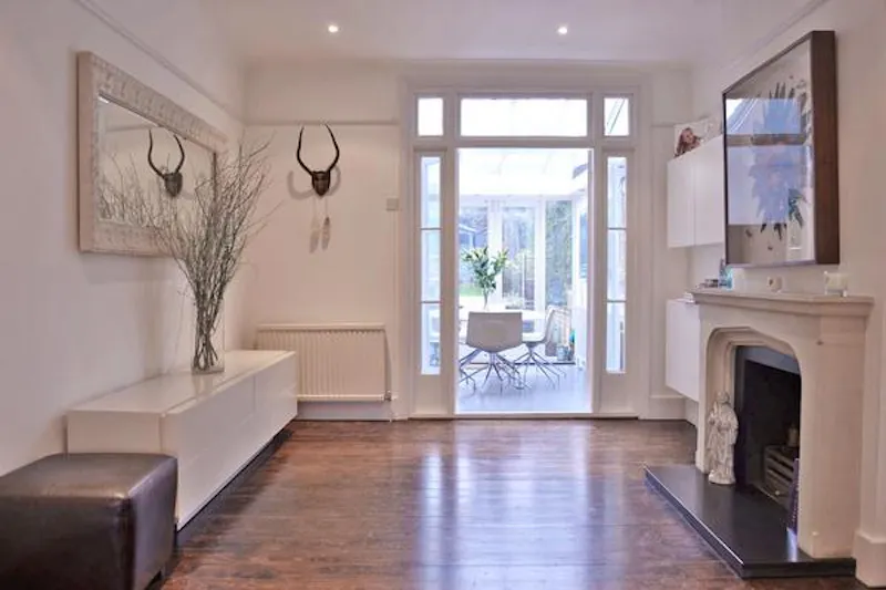 Stylish Wandsworth house, B1661 (photo 8)