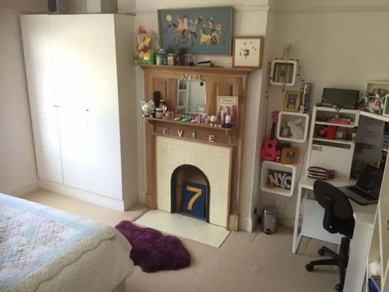 Stylish Wandsworth house, B1661 (photo 19)