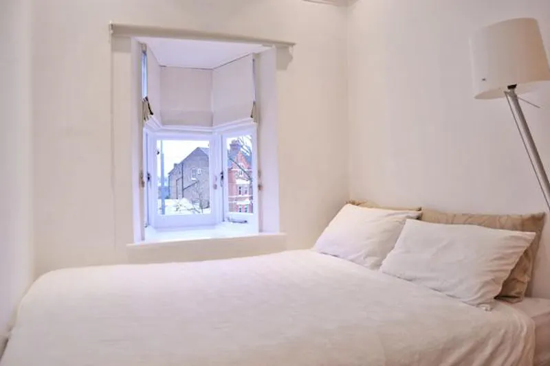 Stylish Wandsworth house, B1661 (photo 27)