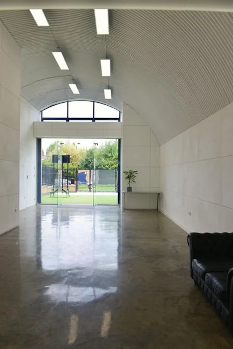 Versatile Bermondsey arch space, N393 (photo 3)