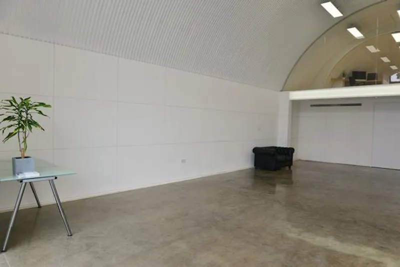 Versatile Bermondsey arch space, N393 (photo 4)