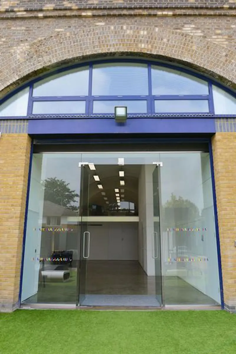 Versatile Bermondsey arch space, N393 (photo 10)