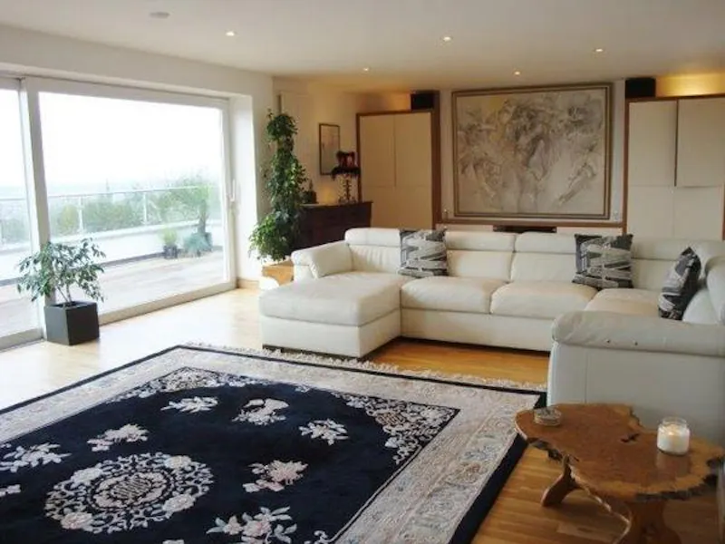 Living Room at Hillside modern home near Bristol, K400 (photo 12)