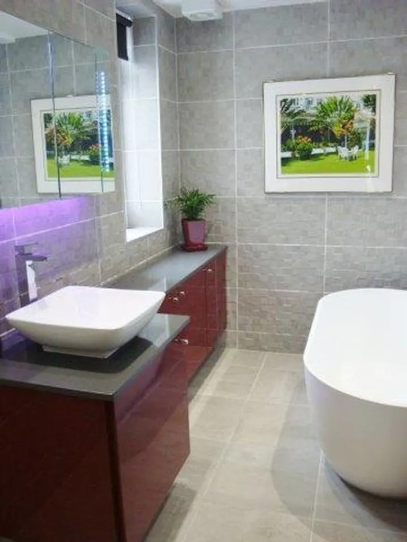Bathroom at Hillside modern home near Bristol, K400 (photo 16)