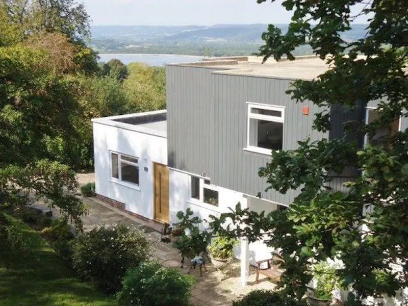 Hillside modern home near Bristol, K400 (photo 30)