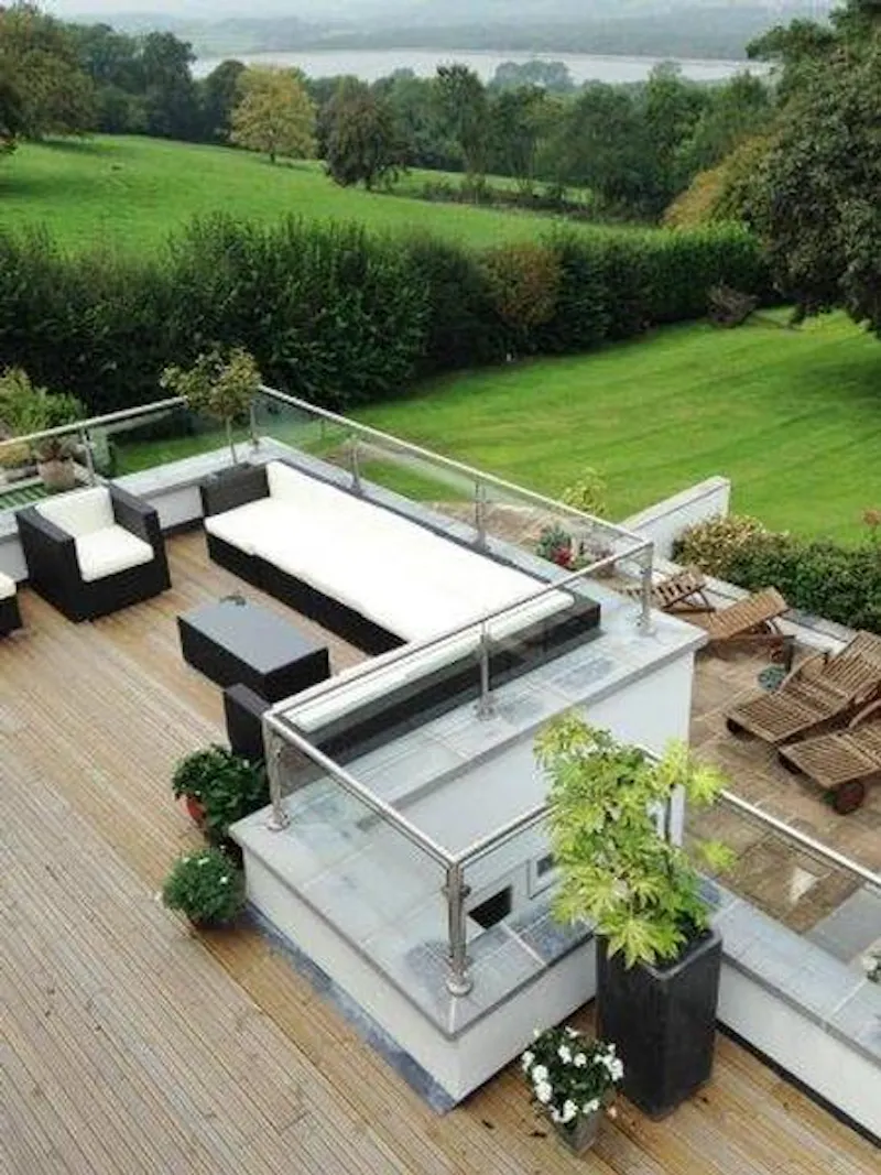 Roof terrace at Hillside modern home near Bristol, K400 (photo 31)
