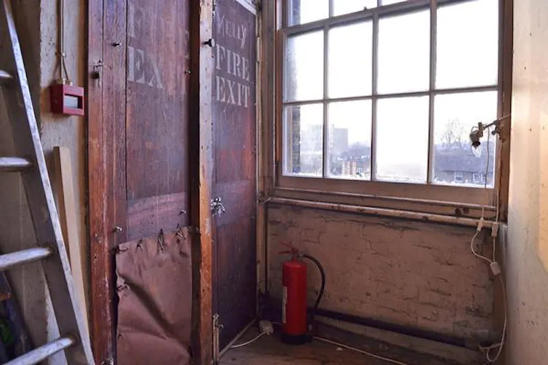 Haggerston flat and music studio, F1071 (photo 18)