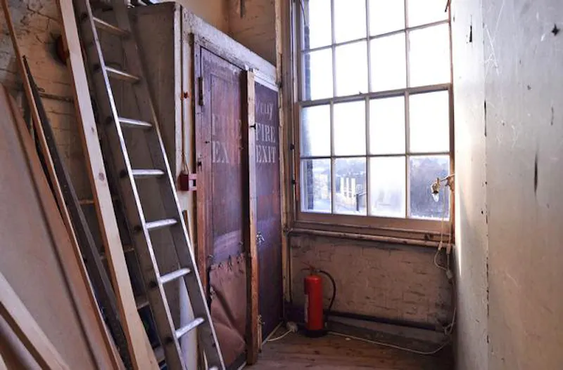 Haggerston flat and music studio, F1071 (photo 17)