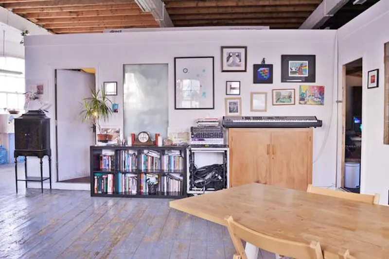Haggerston flat and music studio, F1071 (photo 8)