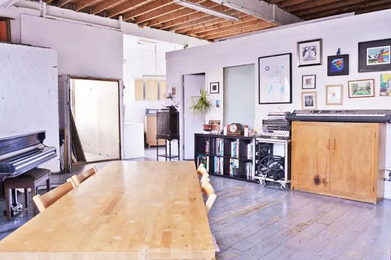 Haggerston flat and music studio, F1071 (photo 9)
