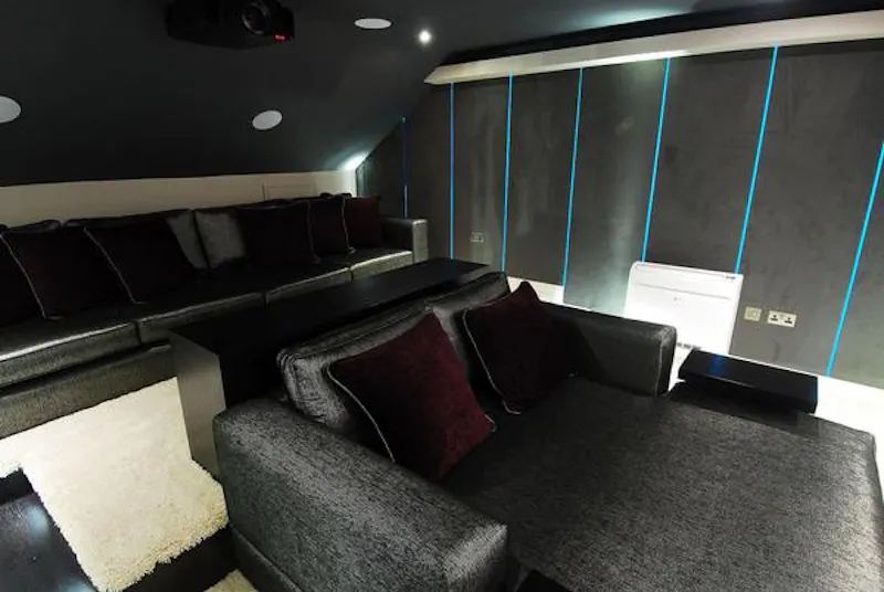 Luxurious Leeds house, D2209 (photo 37)