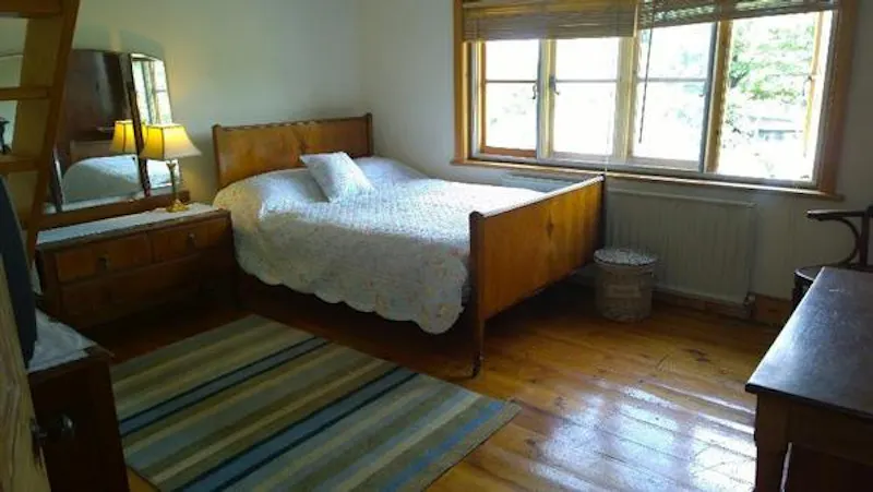 Bedroom at Billericay family house, B1663 (photo 11)