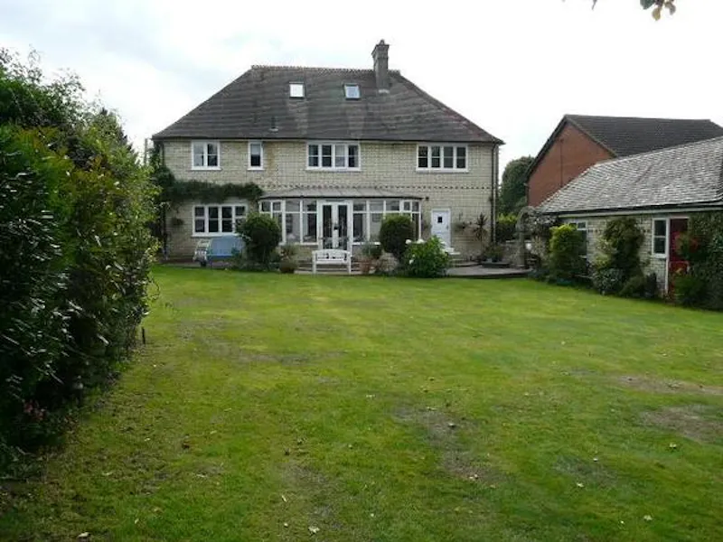 Garden at Billericay family house, B1663 (photo 19)