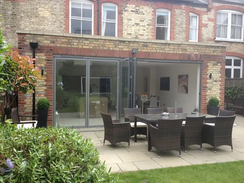 Terrace/Patio at Film location E409 in London (photo 47)