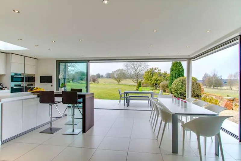 Open plan at Pretty Guildford Georgian house, A1376 (photo 7)