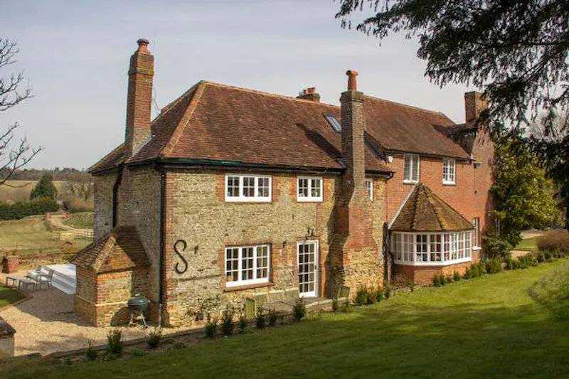 Pretty Guildford Georgian house, A1376 (photo 42)