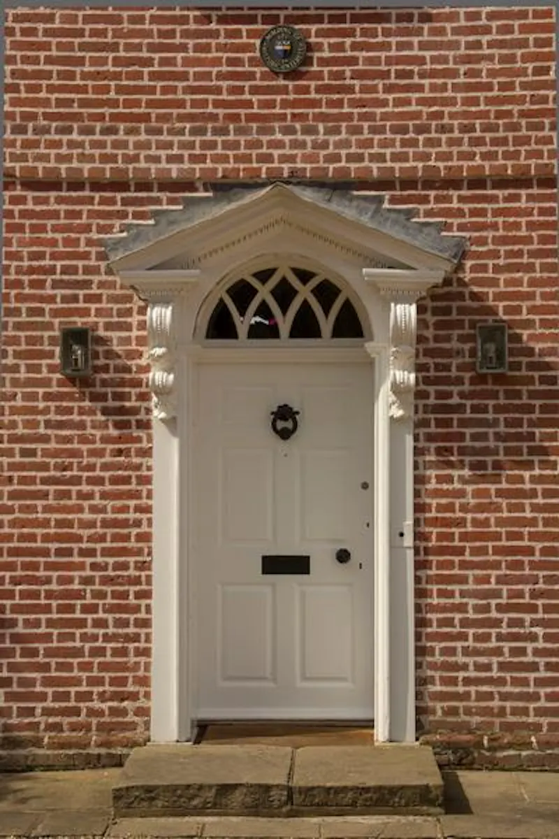 Pretty Guildford Georgian house, A1376 (photo 50)