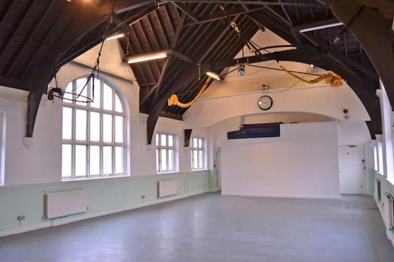 Victorian hall in Brixton, N394 (photo 5)