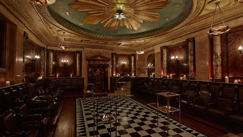 Opulent City hotel, R795