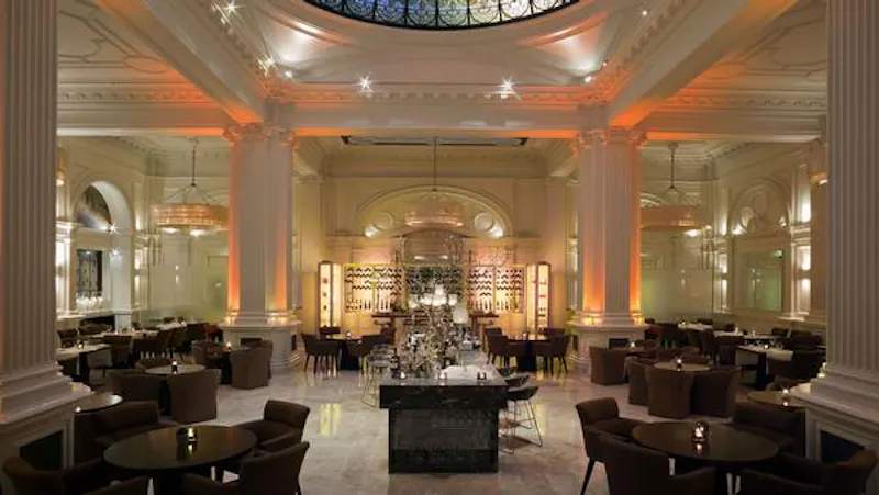 Opulent City hotel, R795 (photo 10)