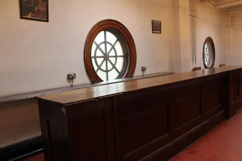Opulent Bayswater ballroom, Q105 (photo 9)