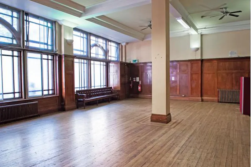 Opulent Bayswater ballroom, Q105 (photo 26)