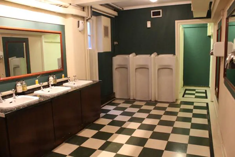 Opulent Bayswater ballroom, Q105 (photo 35)