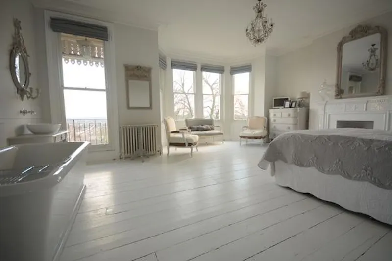 Norwood location house, B1669 (photo 9)