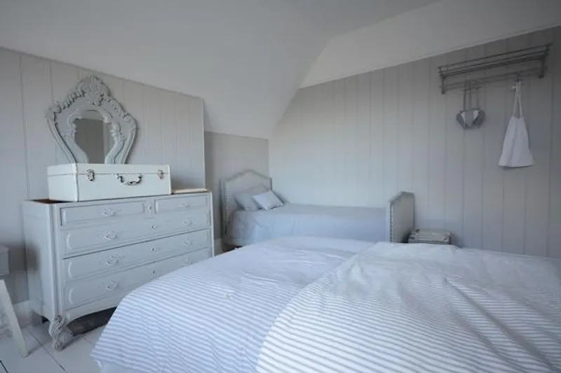 Norwood location house, B1669 (photo 42)