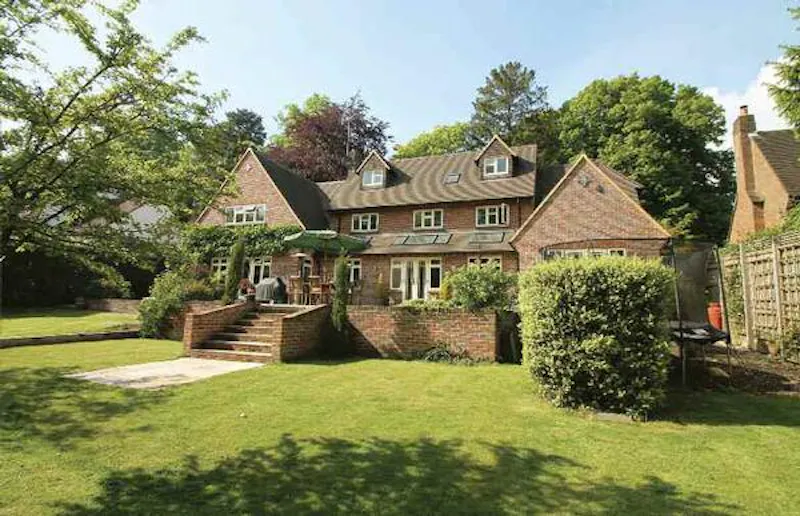 Film location D2211 in Buckinghamshire (photo 8)