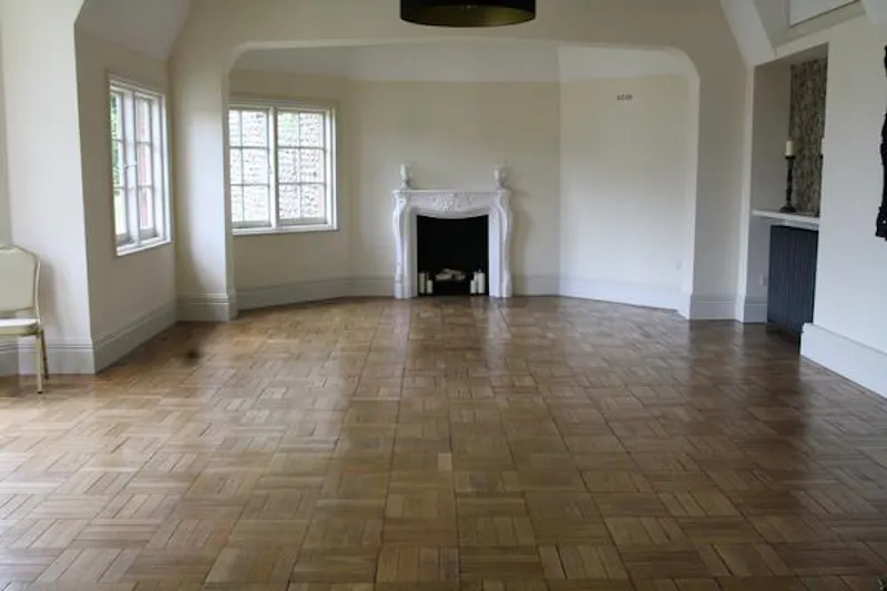 Fireplace at Stone Eastbourne house, A1378 (photo 4)