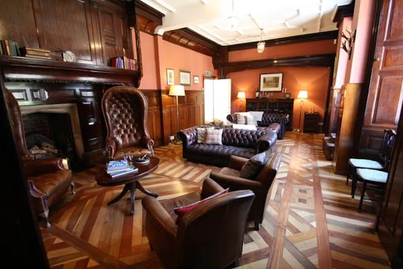 Fireplace at Stone Eastbourne house, A1378 (photo 9)