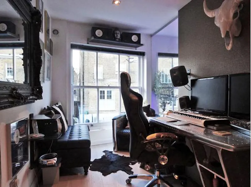 Contemporary Clapham mews, D2214 (photo 14)
