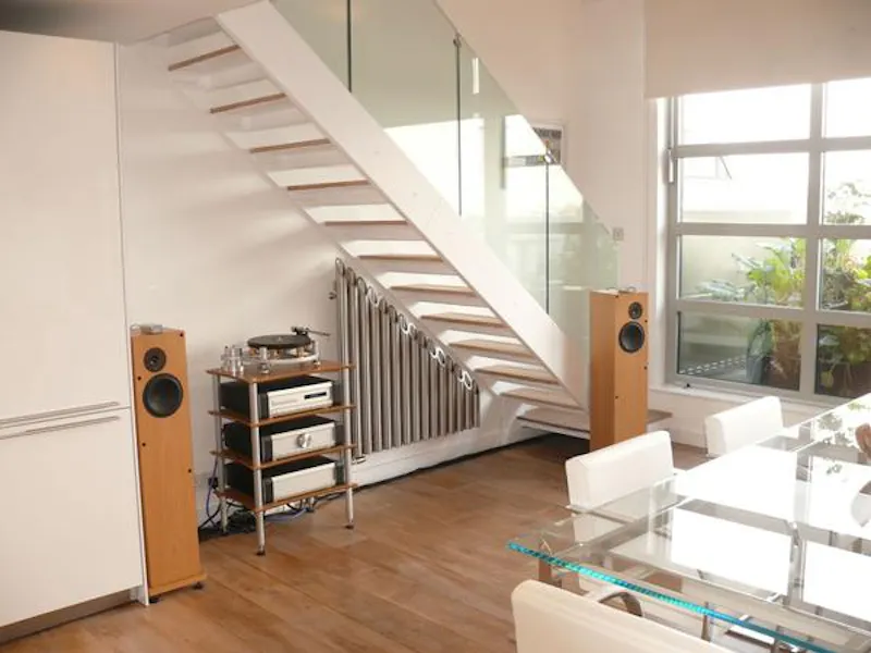 Staircase at Bright and airy flat in Islington, F1077 (photo 5)