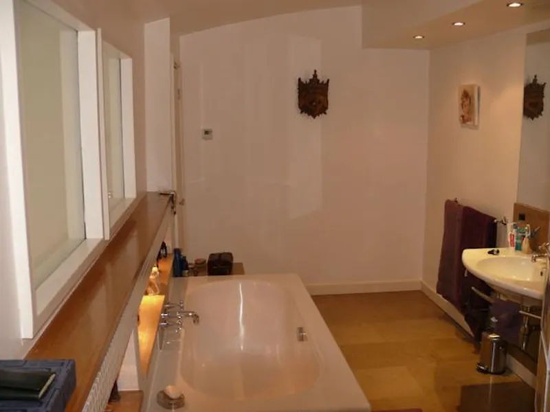 Bathroom at Bright and airy flat in Islington, F1077 (photo 14)