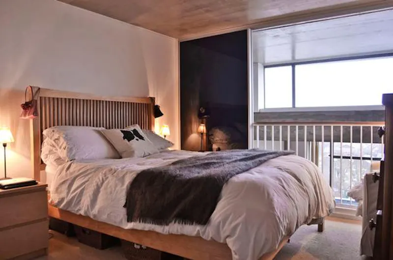 Bedroom at Union wharf mezzanine apartment, F1079 (photo 20)