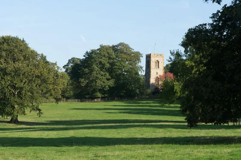 Chateau style house Northampton, A1379 (photo 27)