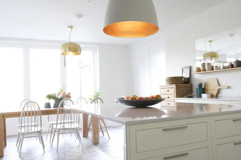 Open plan at Light, bright Kilburn house, B1673 (photo 8)