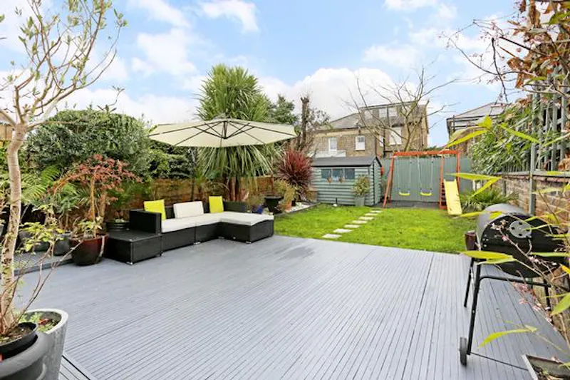Garden at Ealing family home, B1674 (photo 11)