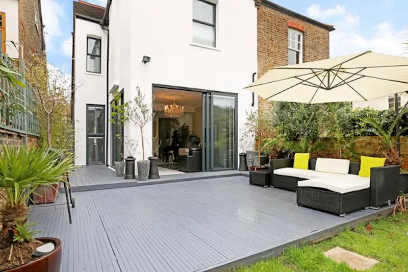 Ealing family home, B1674 (photo 12)