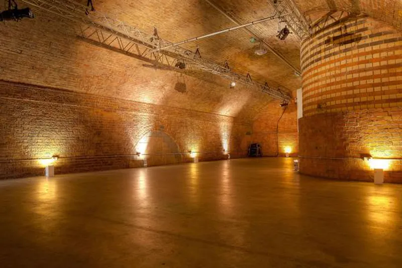 Exposed brick at Arched event space in Old Street, N399 (photo 10)