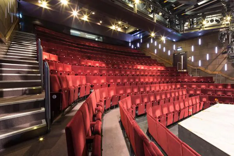 Stage at Modern Victoria theatre, P592 (photo 11)
