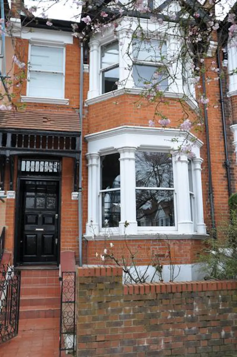 Gate at Colourful Willesden Green house, B1676 (photo 28)