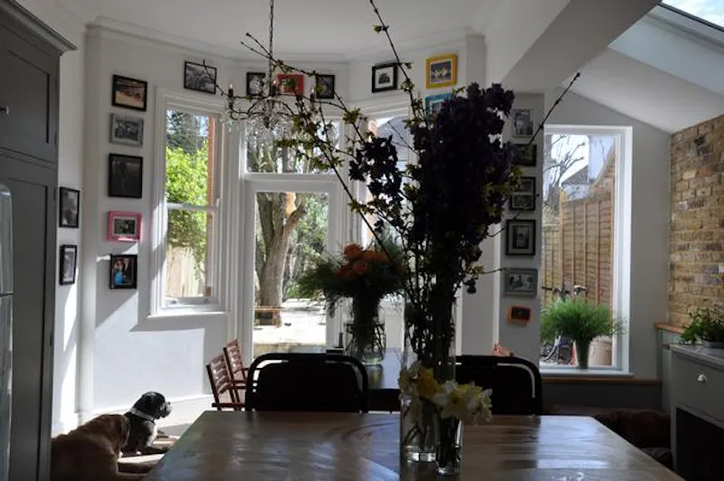 Colourful Willesden Green house, B1676 (photo 4)