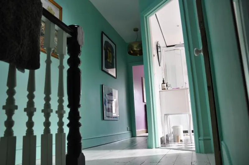 Colourful Willesden Green house, B1676 (photo 19)