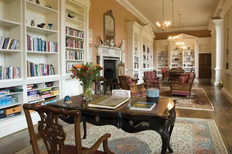 Library at Grand estate with chapel in Willington, A1381 (photo 2)