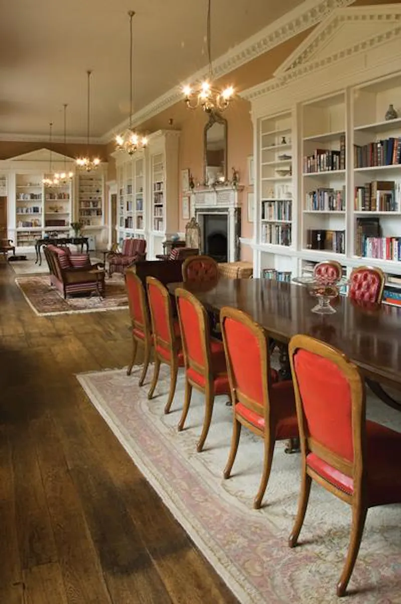 Dining room at Grand estate with chapel in Willington, A1381 (photo 8)