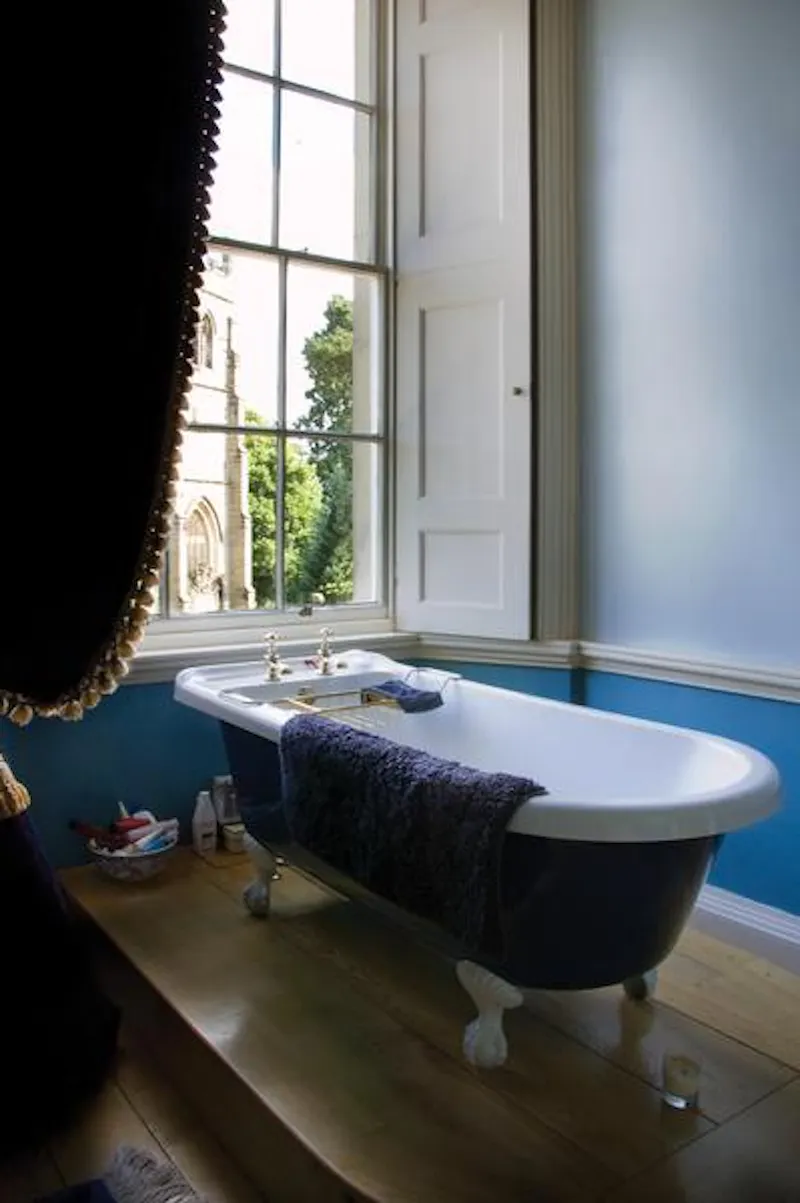 Bathroom at Grand estate with chapel in Willington, A1381 (photo 26)